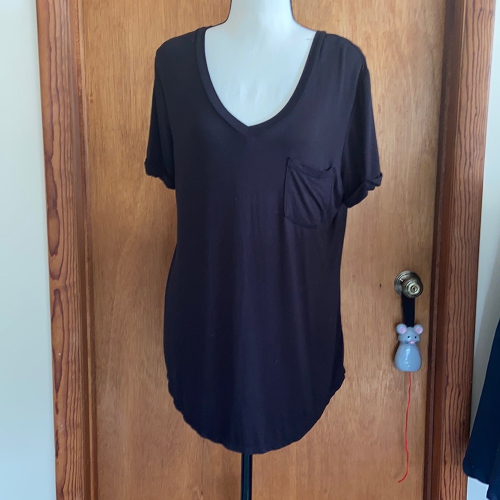 NWOT/ light short sleeve top